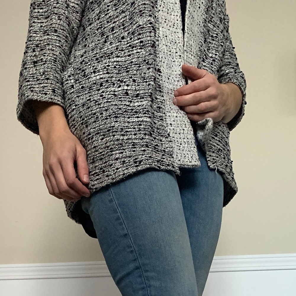 Black and white old navy sweater